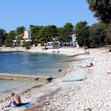 Apartments With A Parking Space Banjole, Pula - 7488 Apartment *