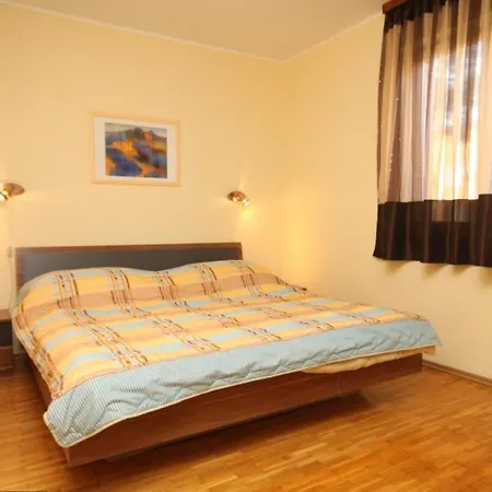 With A Parking Space Banjole, - 7488 Apartamento
